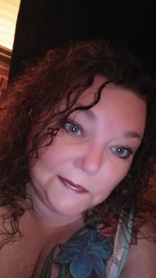 I'm a Mother to 4 wonderful kids! A Nerium Brand Partner and a 911 dispatcher! Always on the go...just the way I like it! 😎💜