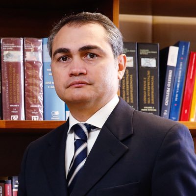 Presidente da Febraban //Advogado // ex-Procurador-Geral do BC (2010-2016) // ex-Diretor do BC (2016-2018)