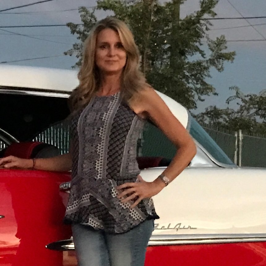 #MAGA, Proud American, @realdonaldtrump supporter, Small business owner, car, cat, yoga lover. Advocate for making America the best it can be!