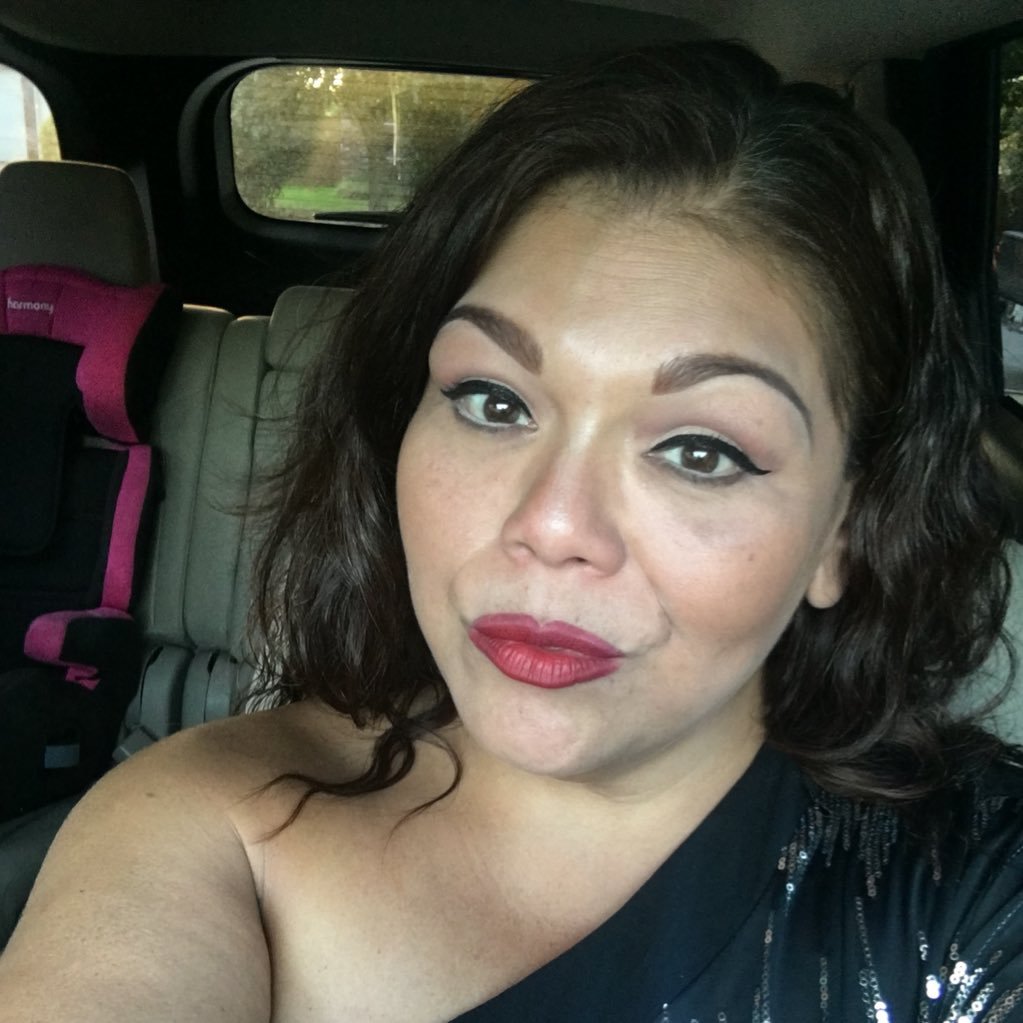 melissarochapay's profile picture. Mommy of three and wife of one!