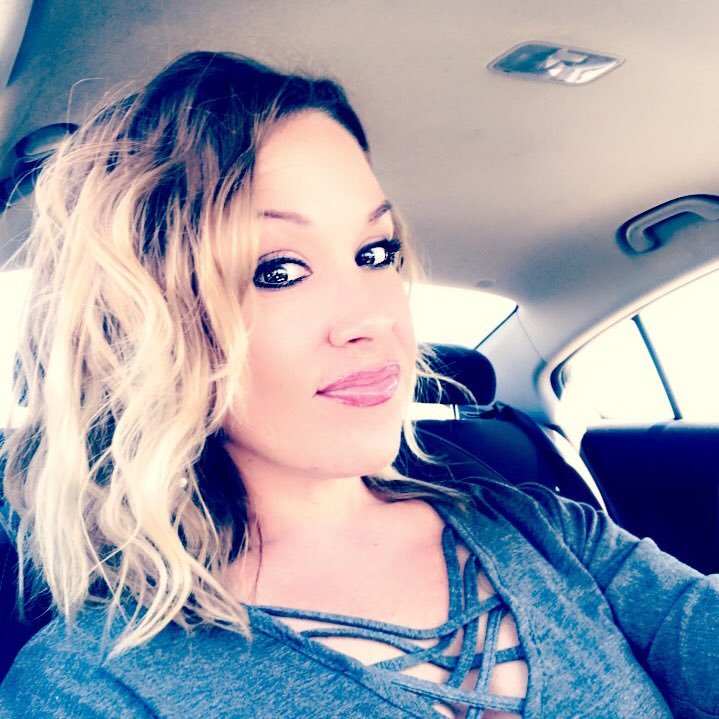 m_hustle1980's profile picture. Just living the life I love and loving the life I live! 💁🏻