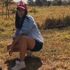A vida é só uma pra se preocupar com muitos problemas atoas...🙃