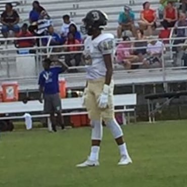 CLASS OF 2021 WR/FS🏈❗️BHS⚪️⚫️6