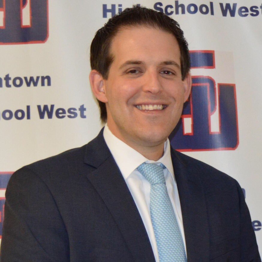 HS Asst. Principal @SCSD_HSW. Former Business Teacher. Dad. Google Certified Educator. Life-Long Learner. Aims to Live The Dream. #TrustTheProcess Go #HSWBulls!