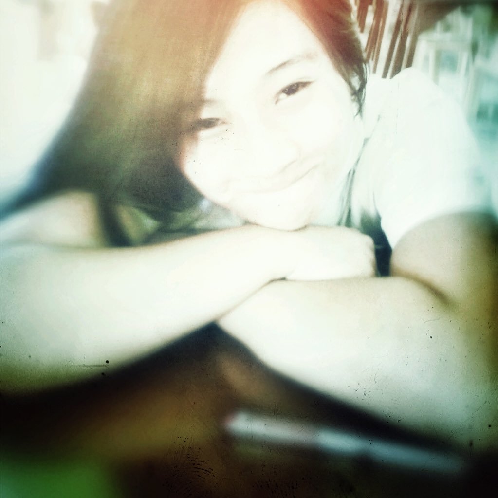 KydoMiniQ's profile picture. When in doubt, wear red.