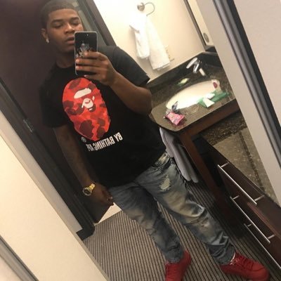 X_Lindell_'s profile picture. 