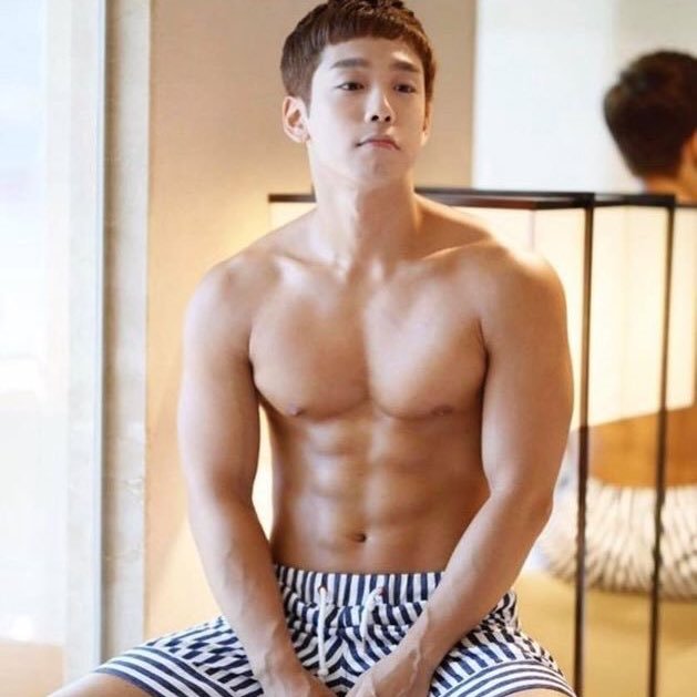 TUHOTGUY's profile picture. 