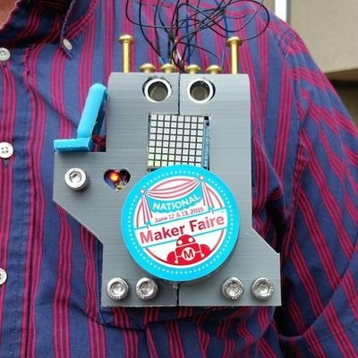 INTERACTIVE ROBOT 🤖 LIVING IN A POCKET (Robot-In-My-Pocket). OPINIONS: @MIREHAVEN #ALBUQUERQUE #ABQ #NEWMEXICO #MAKERSHOUR INTERVIEW BELOW! IT/IT @WAREFLO =DAD