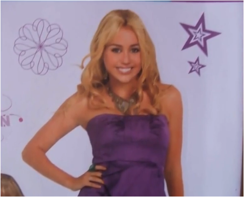 I am a Superstar! I am a singer and have a BIG secret