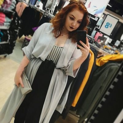 TRexBexx's profile picture. 🌹Total bitch like 99.9% of the time🌹