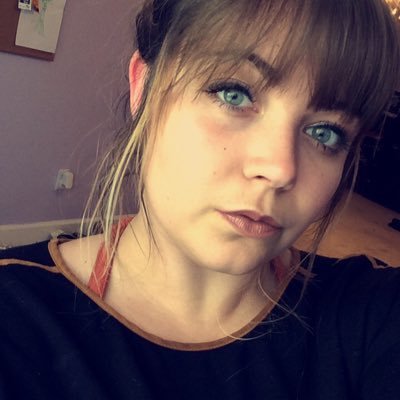 nataliebooth5's profile picture. Official zoo bitch and UNO extraordinaire