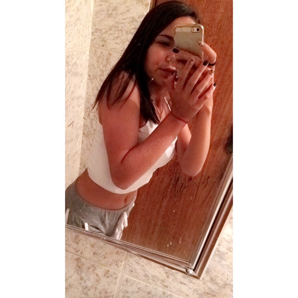 PoxaaDamis's profile picture. 