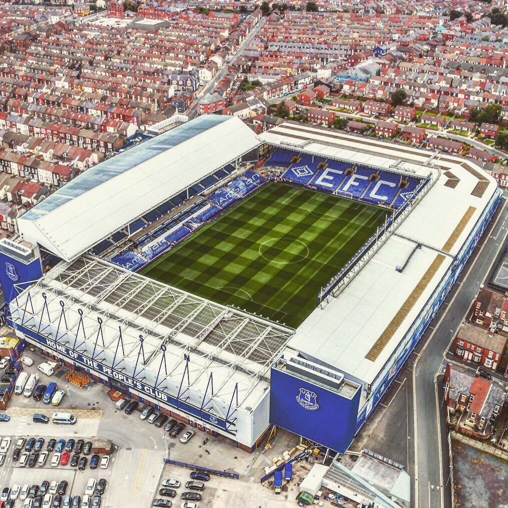 Hgv driver, former soldier, father of 2 and lifelong Evertonion.