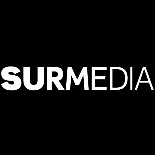 Surmedia Comunicación Estratégica, con más de 10 años de experiencia en el área de las comunicaciones para empresas del ámbito público, privado y tercer sector.