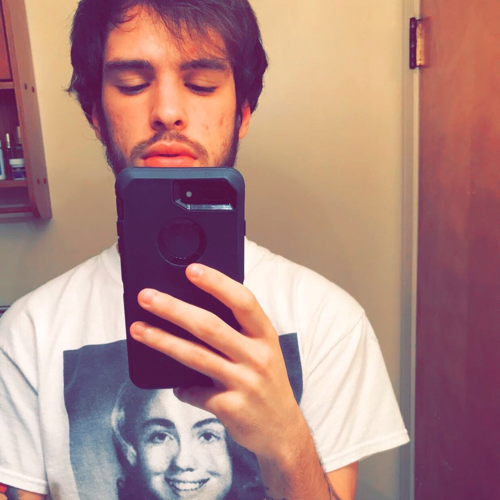 unshook's profile picture.