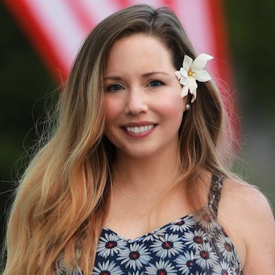 Singer - Songwriter @amianico. Loving life and health alongside my husband @drhealthnut :)
