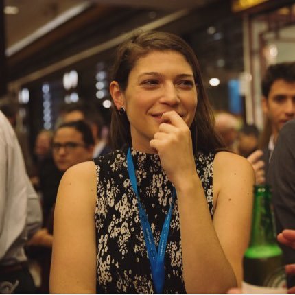 laurahaunzie's profile picture. 