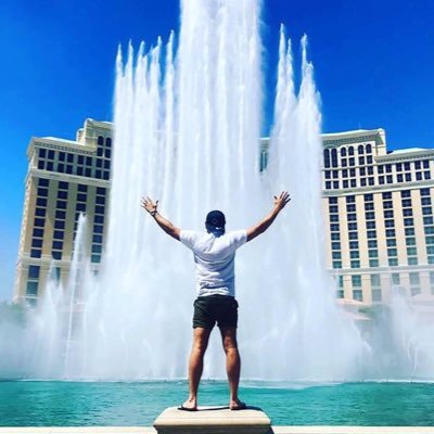 Coming to Vegas? ♠️Table service♠️Guest listing♠️Limos ♠️Hotels ☎️+1(702) 815.3302 📧:joel@UpbeatVegas.com @UpbeatVegas 🇬🇧🇺🇸🇦🇺