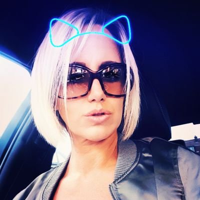 LLWillsdon's profile picture. 