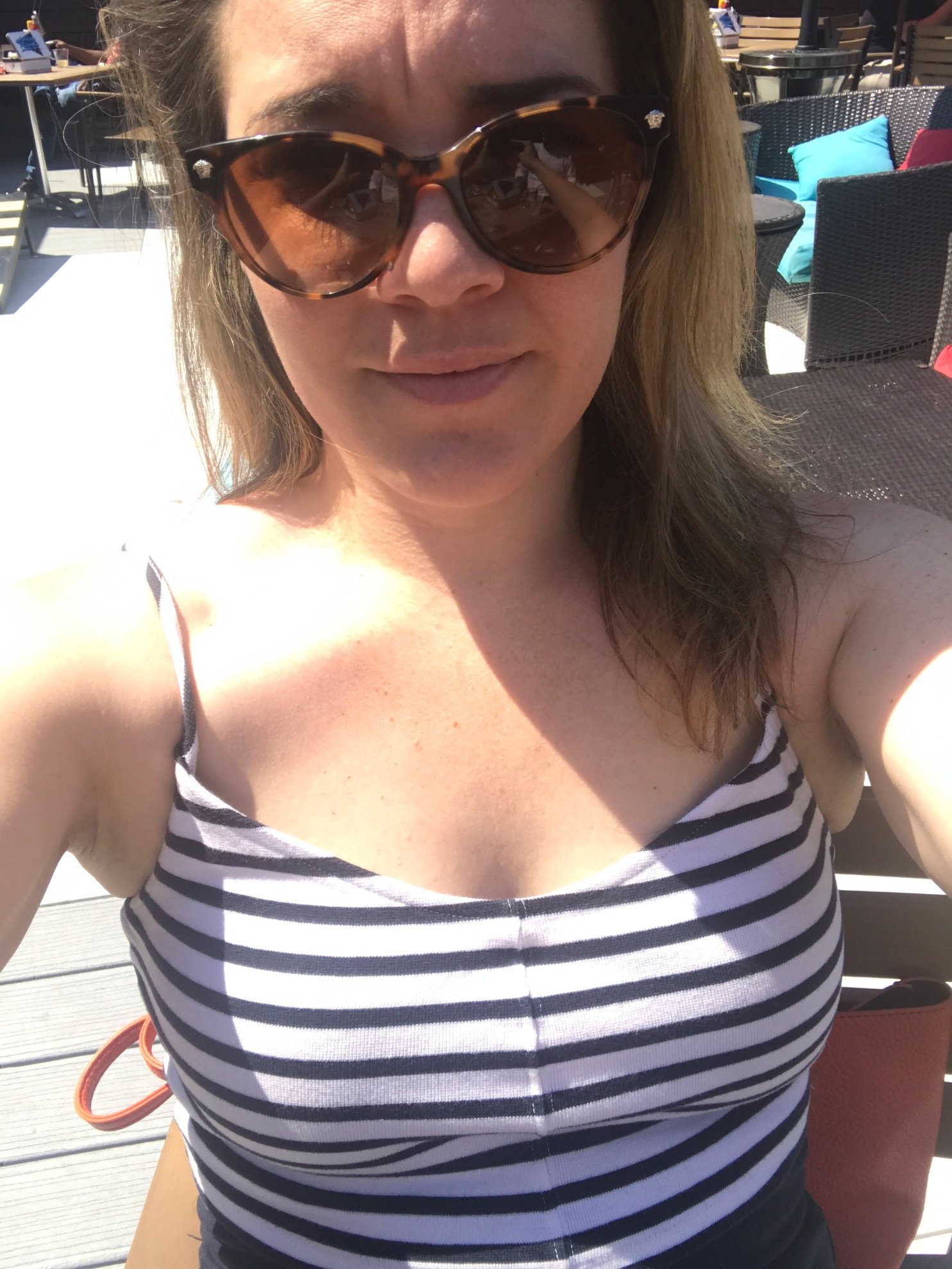 ItsJustJulianna's profile picture. Nanny. Bartender. Music junky. Foodie. Wanna be painter/photographer.