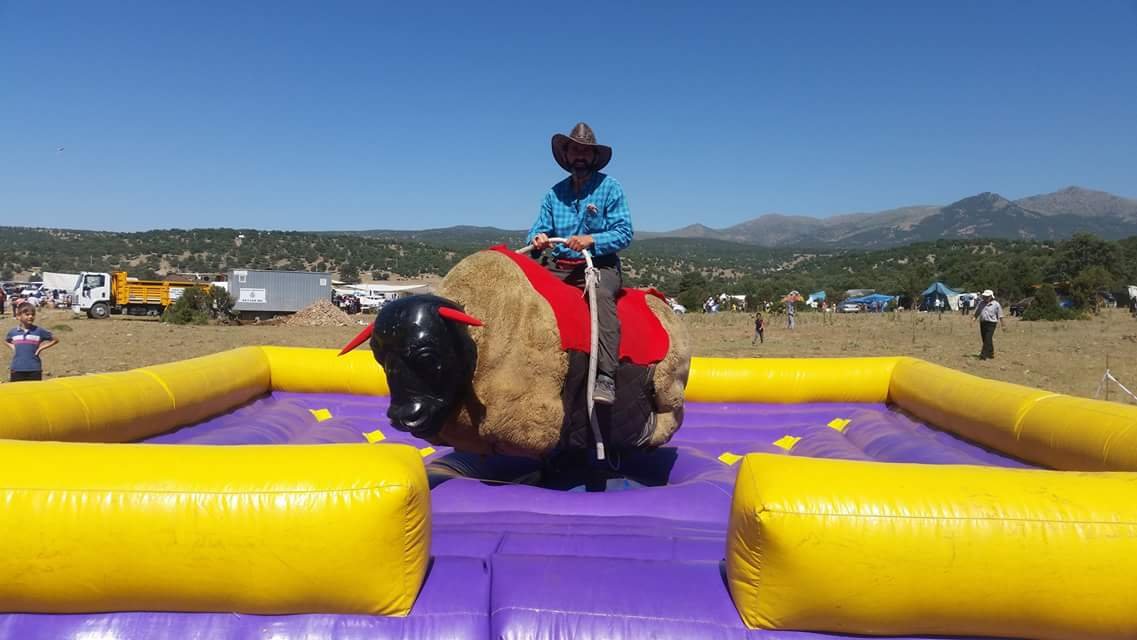 GÜNLÜK KİRALIK TRAMBOLİN RODEO VE ŞİŞME OYUN PARKLARI