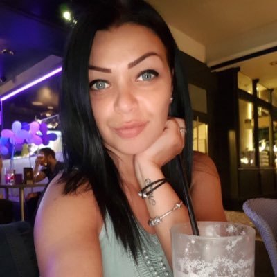 ScrabSimona's profile picture. 