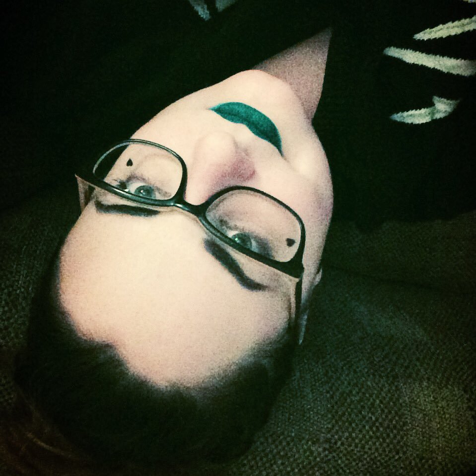 unsocialbird's profile picture. lab rat for life. (28)