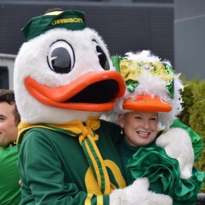 Crazy Oregon Ducks fan? I'm a Limited Edition! I'm proud to be called Mimi Duck! I ❤️all Oregon athletes! I ❤️ fball players like grandsons.