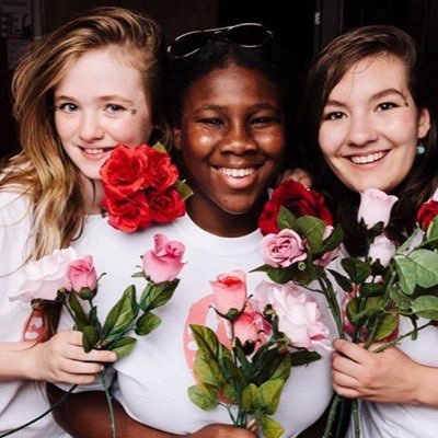 _rosemoon's profile picture. Thorns EP coming soon | three cool gals who are kind of a band? | 🌹🌙💫✨