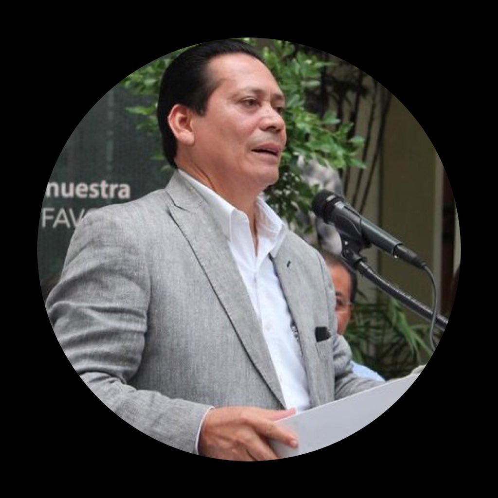 benitezlucho's profile picture. Comprometido con mi familia, el trabajo, mi pueblo y mi país.