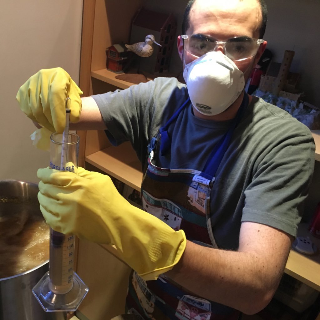 cabezadepezon's profile picture. nunquam non paratus