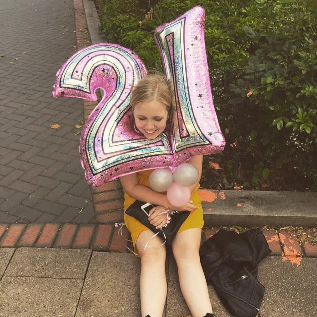 University of Birmingham Graduate 👩🏼🎓 London🏡23.