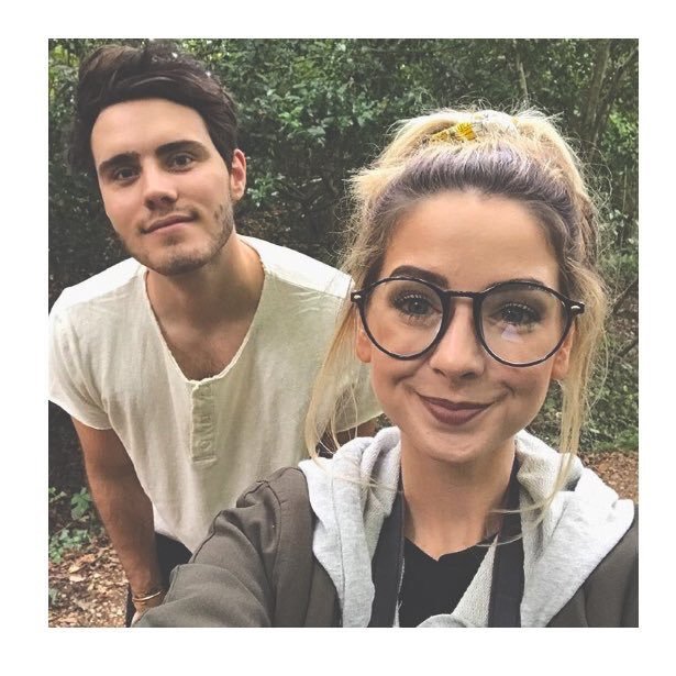 FREE FOLLOW FROM @palepinkzoella! SHE WILL FOLLOW BACK!