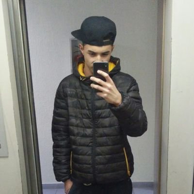 __nandito23's profile picture. Me Canse De Soñar y Despertar Sin Nada Por Eso Construyo Mi Sueño.