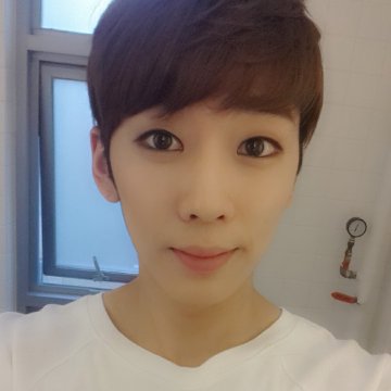 freenumber1424's profile picture. 