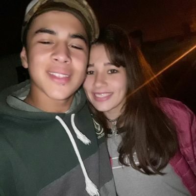 15aguslucero's profile picture. 