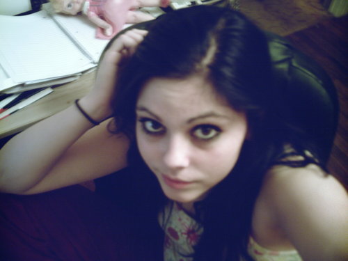 danni_69's profile picture. im koo easy 2 get along w/