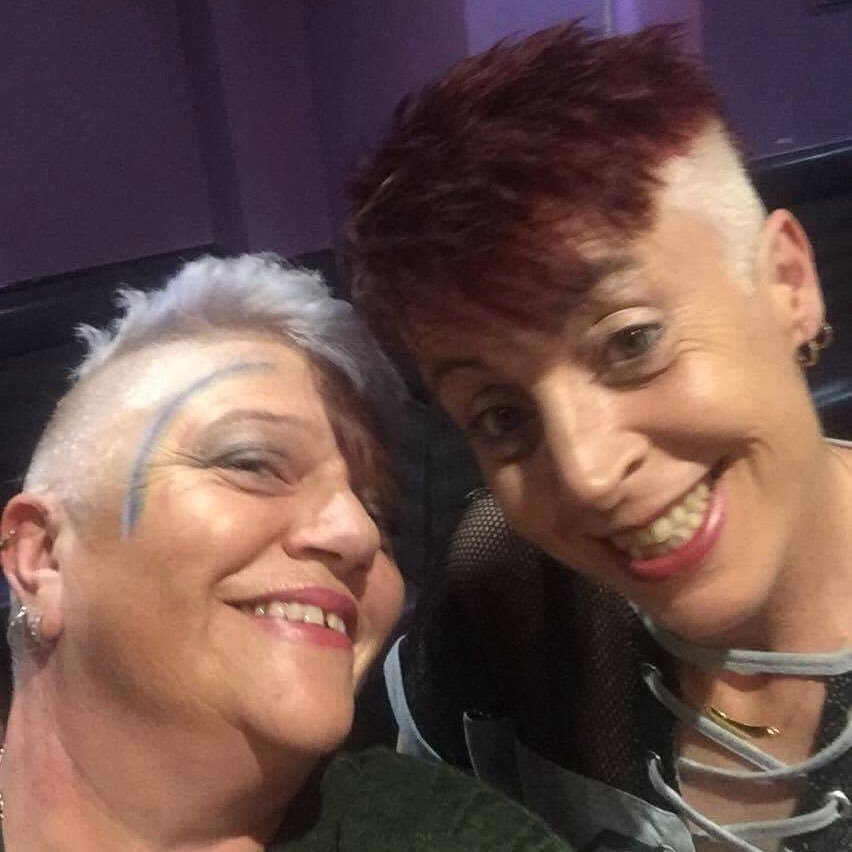 appyaitch's profile picture. I:Love lyf-adore muzic-worship freedom-wonder at the extreme gorgeousness of my family-marvel at eccentric n fellow non conformist peoples-Love difference x