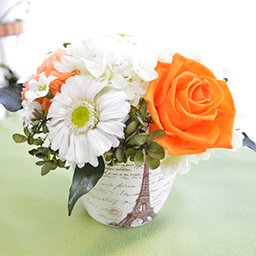 埼玉県越谷市でプリザーブドフラワーの販売をしています。今年で70歳ですが、体力・気力ともにまだまだ元気です!! #プリザーブドフラワー #ミンネ