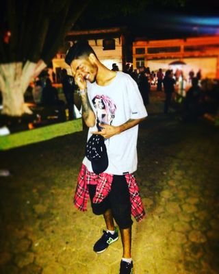 hp21skt's profile picture. Rapper skatista 
Potal cacife♥