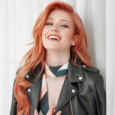 KAlROSCLEROSlS's profile picture. ⠀⠀⠀⠀⠀⠀⠀⠀⠀⠀⠀⠀⠀ ⊰ ᴀ ᴄᴇʀᴛᴀɪɴ ᴅᴀʀᴋɴᴇss
⠀⠀⠀⠀⠀⠀⠀⠀⠀⠀⠀⠀⠀⠀⠀⠀ ɪs ɴᴇᴇᴅᴇᴅ ᴛᴏ
⠀⠀⠀⠀⠀⠀⠀⠀⠀⠀⠀⠀⠀⠀⠀   sᴇᴇ ᴛʜᴇ sᴛᴀʀs. ⊱
⠀⠀⠀⠀⠀⠀⠀⠀⠀⠀⠀⠀ ᴏғ ʟɪᴛᴛʟᴇ ʀᴇᴅ ʀɪᴅɪɴɢ ʜᴏᴏᴅ.