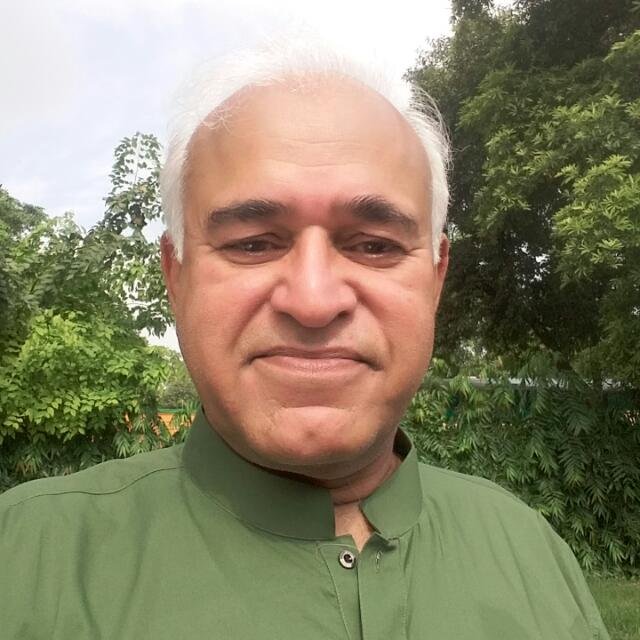 Dr Nasir Javed