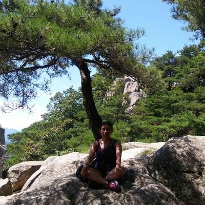 thressy's profile picture. the fool