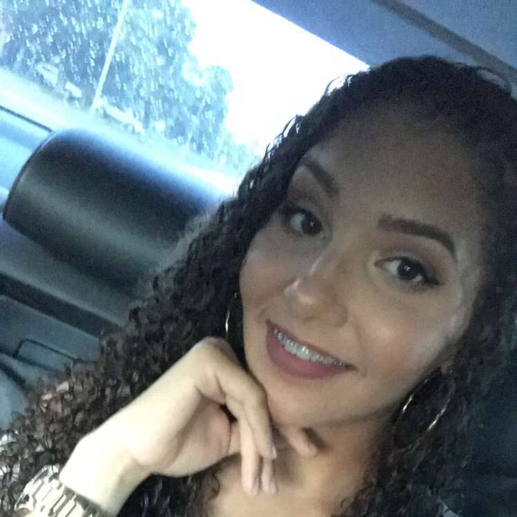 MszNovela's profile picture. 