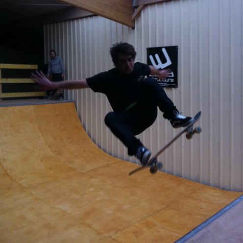 WOODSTRUCTURE's profile picture. 