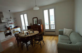 APlaceinParis's profile picture. Parisians on Paris & info about our vacation rental apartment in Montmartre. When not in Paris I'm @http://bit.ly/9jfAxT (photos of us too!) I’m Australian.