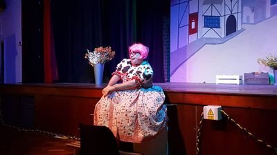 Panto Dame of Iver Heath, South Bucks 

Officially Bringing sexy back from whence it cameth. Name changes each show 😉

See me on stage at https://t.co/pvr4HldZNW