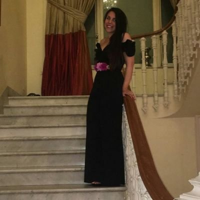 Le debo un favor a la vida por hacerme mellariense.
Psicóloga.