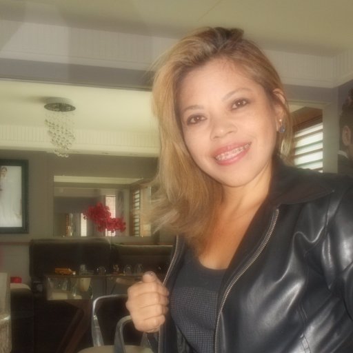 13120307's profile picture. Pare de Reclamar e Criticar é vai Orar