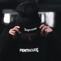 xMozhel's profile picture. .